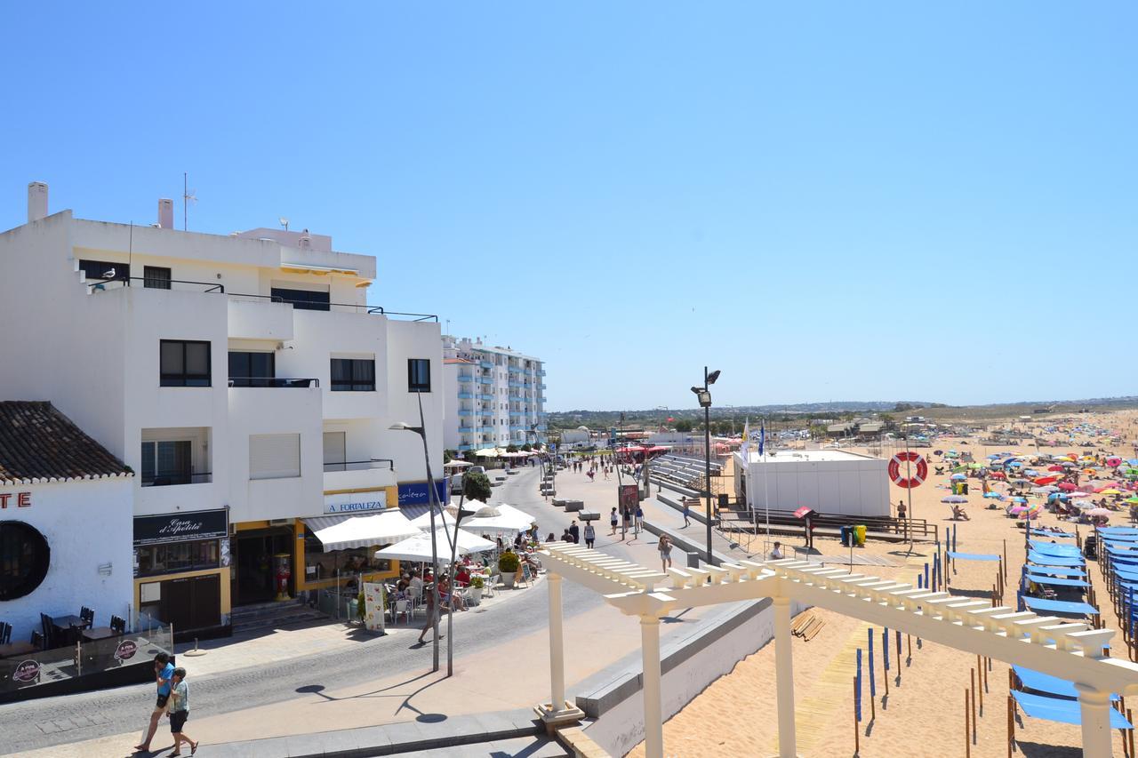 Apartamento Pe Na Areia, Armacao De Pera Exterior photo